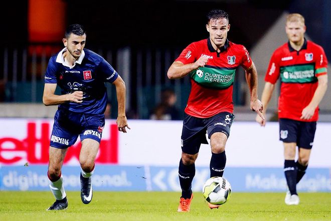 顺利赢得了 顺利赢得了