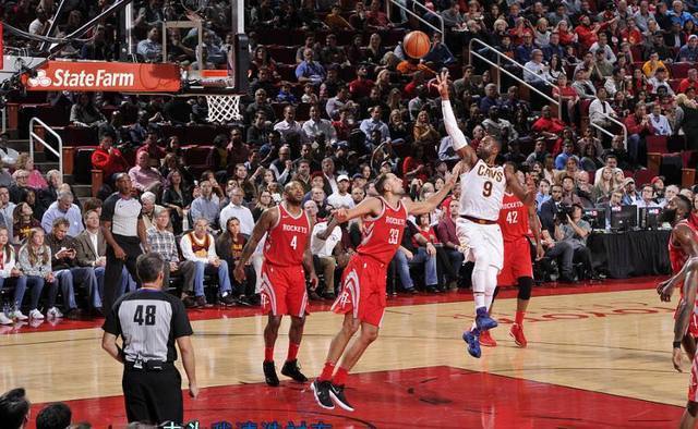 擦板命中 擦板命中